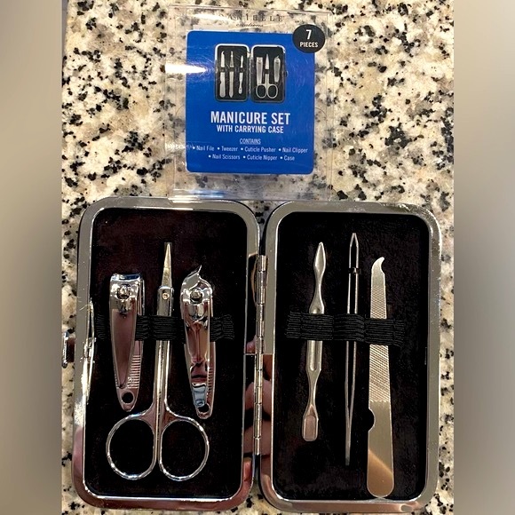 Travel Manicure Set with Carrying Case - Picture 3 of 5